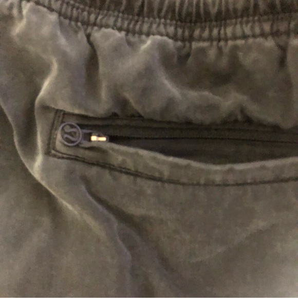 Lululemon shorts - Picture 4 of 4